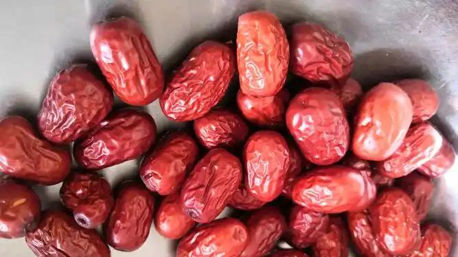 这3种“被低估”的红色果子，一通肠道、二养气血、三补元气，吃出全身暖、润、顺