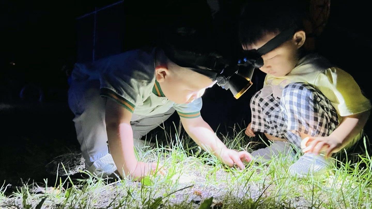 “给3 - 6岁孩子介绍清明节，注意啥语气和态度？”：