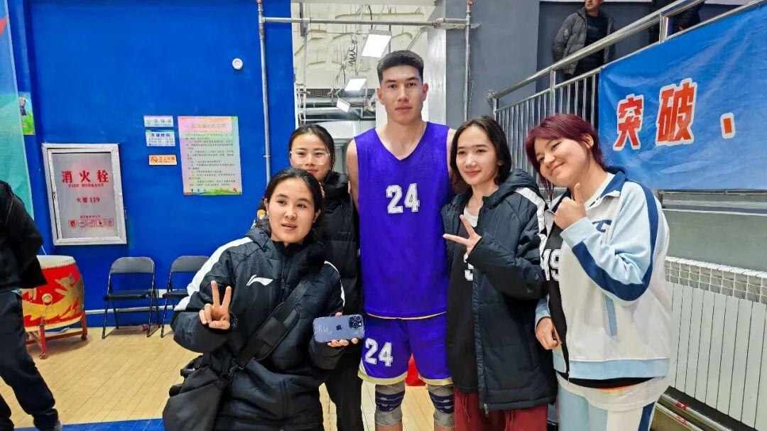 十年筑基篮球森林  和田“科比兄弟”初长成