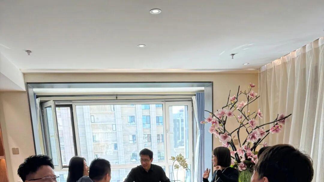 “茶几”正逐渐退出中国家庭，学广东人的做法，也太实用了！