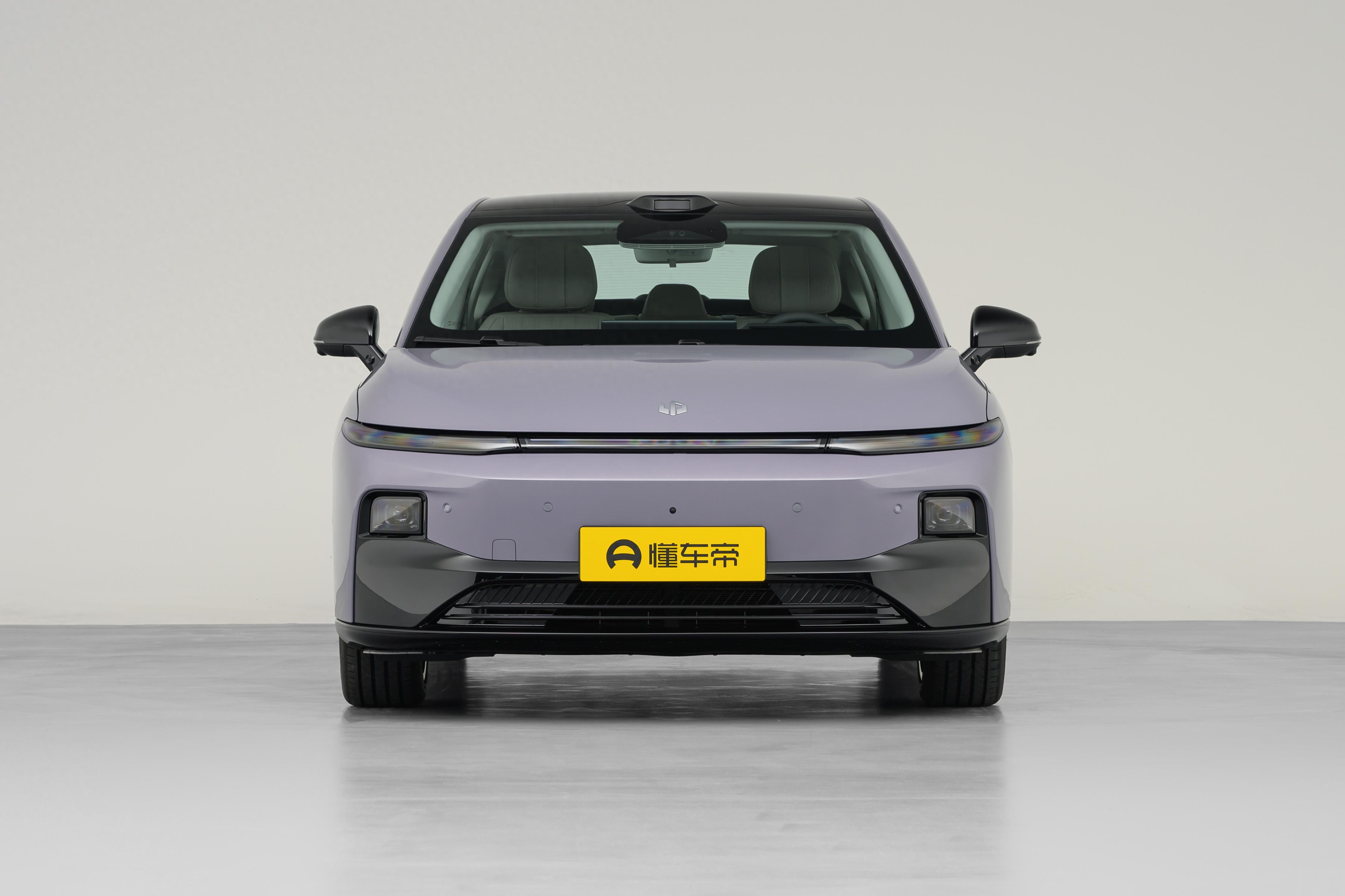 零跑B10、B01改款，新增的实用配置有哪些？