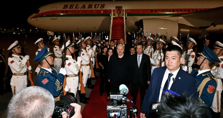 泽连斯基要对白俄动手？卢卡申科闪现北京，中方给他吃三颗定心丸