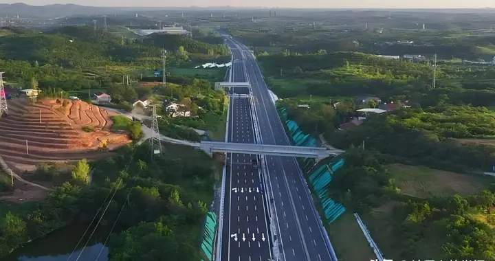 2026春节北京南下河南：大广与京港澳，车流量、拥堵核心对比选择