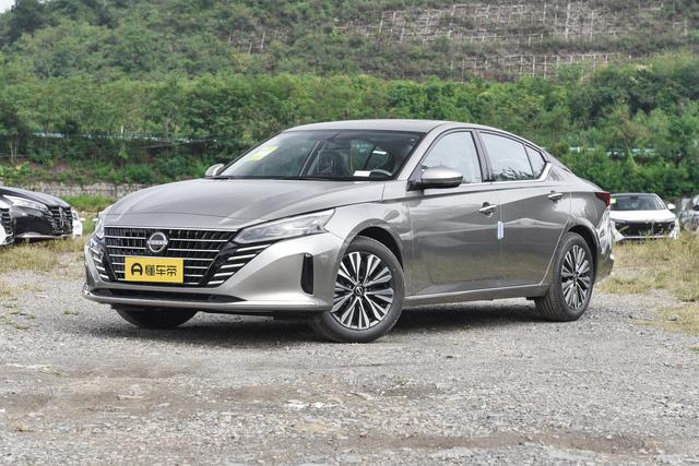 新能源浪潮下，日产天籁降至12.78万起，还有没有竞争力？