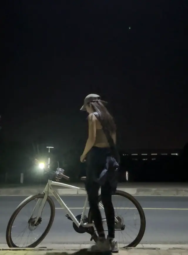 高中女教师回家穿搭