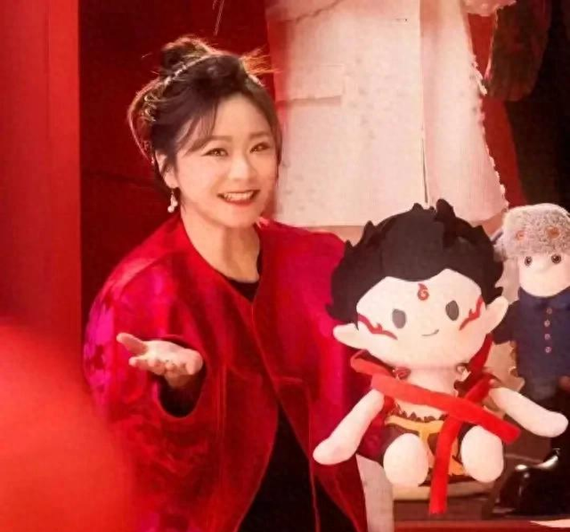 吕艳婷：我喝中药配完哪吒，整一个月说不了话，受不了饺子导演了