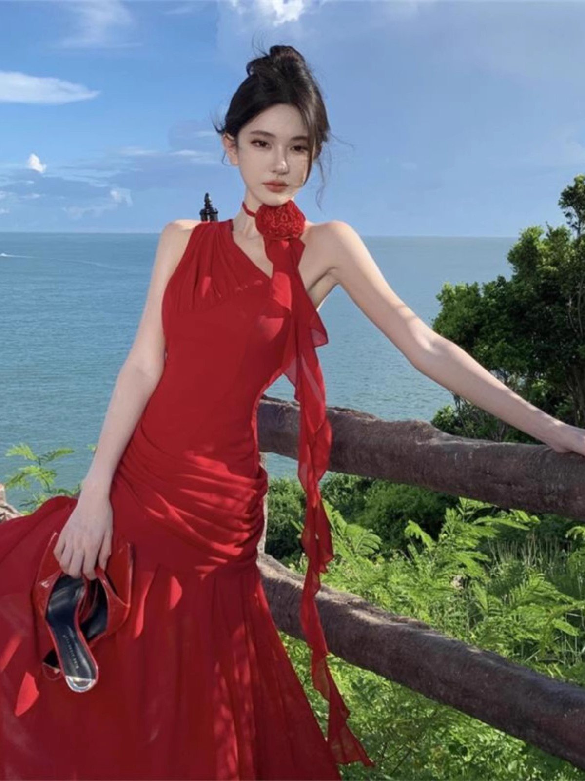 纯欲风红色花朵斜肩连衣裙女春夏季辣妹显瘦