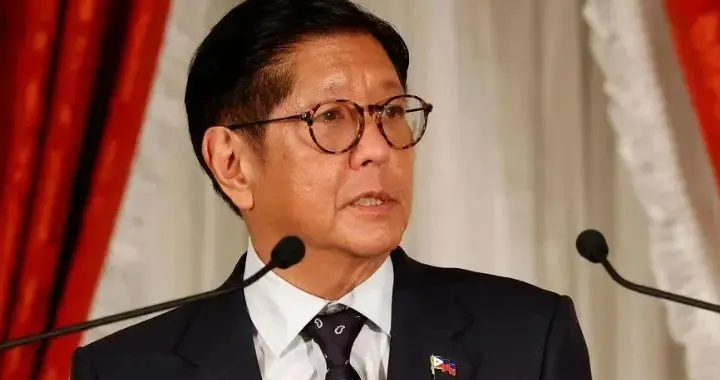 美国9大基地白建了？马科斯突然当众改口，拒绝卷入台海战火