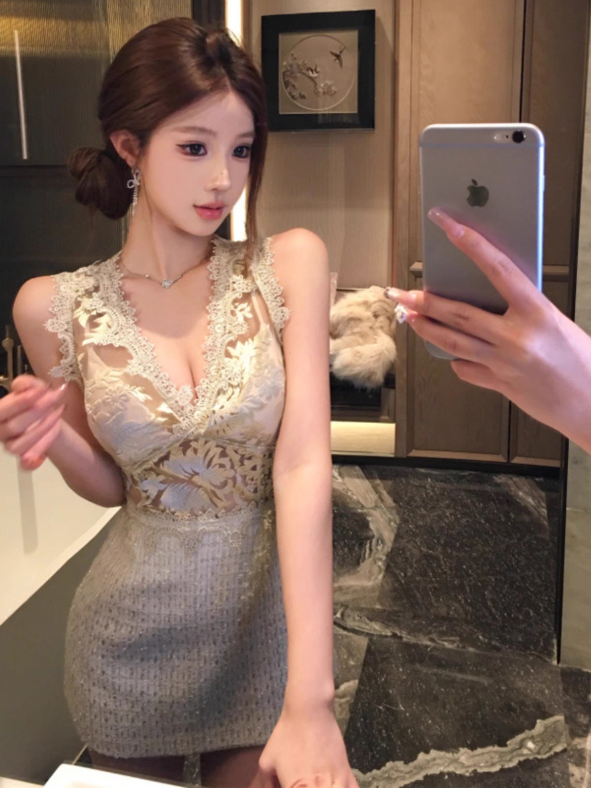 纯欲性感v领蕾丝背心连衣裙女春夏高级感气