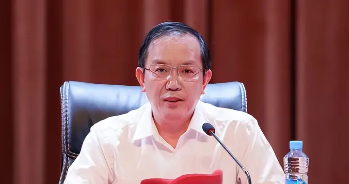 华东交通大学柳和生书记已卸任，系上交大校友，曾在多所高校任职