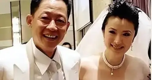 2008年，女富婆陈坚红迷上了王志文，她抛出一个无法拒绝的条件