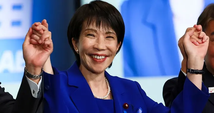 高市早苗刚落地，日本外相连放两个大招 ！一件竟是出兵中东