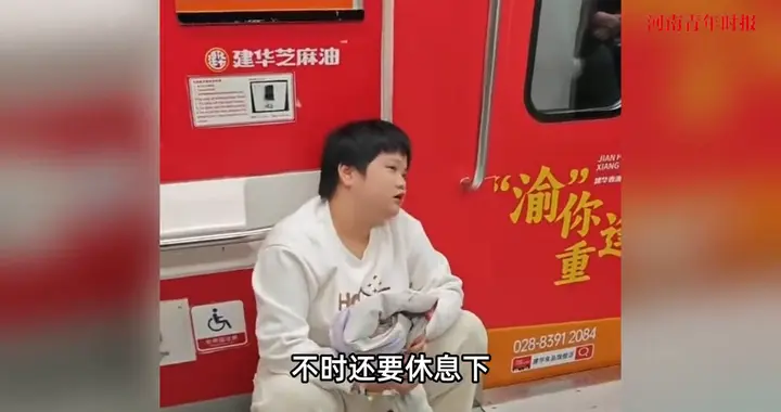 00后女孩生病8年，男友2次求婚都被拒绝，没想到男友先离世