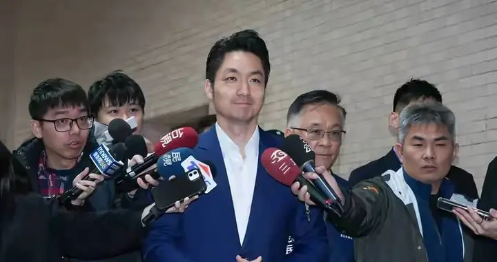 叛徒现身！蒋万安败相已露，国民党反复打同一张牌，沈伯洋或爆冷
