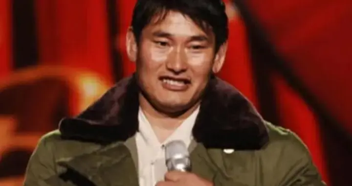 大衣哥朱之文在起诉的情况下，仍然被举报取消商演，怕是真有问题