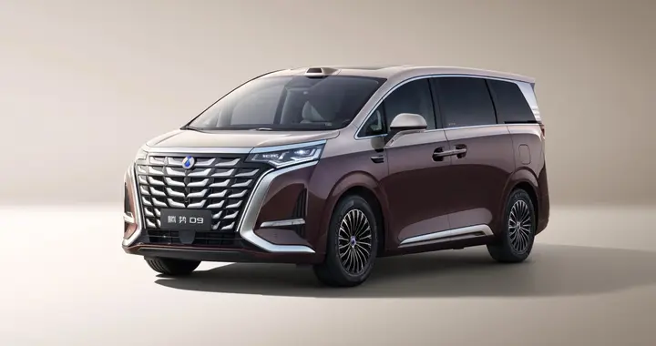 比亚迪全球销量最好的车型新款上市，综合续航最高可达1100km！