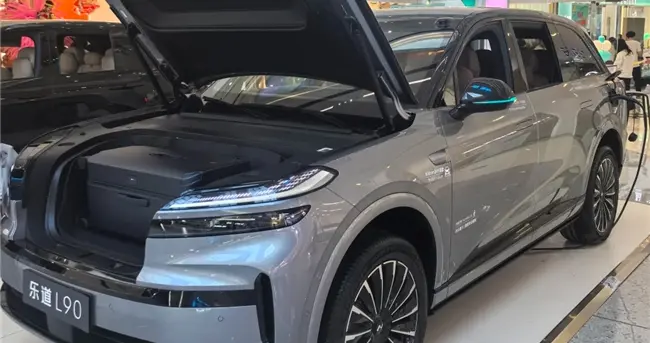 从黑马到标杆，乐道L90终结30万级大三排SUV“配置内卷”