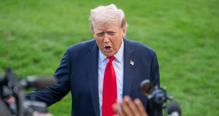 特朗普发动致命三连杀，伊朗到了最危险的时刻