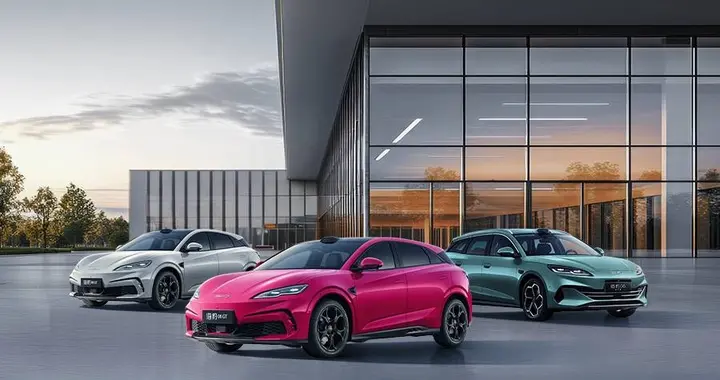 比亚迪2026款海豹06GT、海豹06DM-i旅行版双车齐发，新色来袭