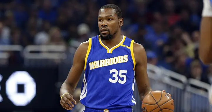 同样是32000分，杜兰特用了18年，乔丹15年，詹姆斯和科比呢？