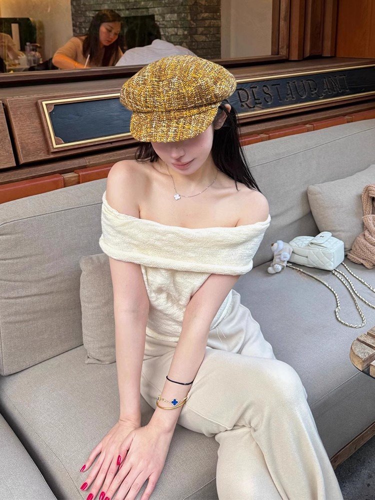 白色后背镂空一字肩短袖t恤女夏季甜辣小个