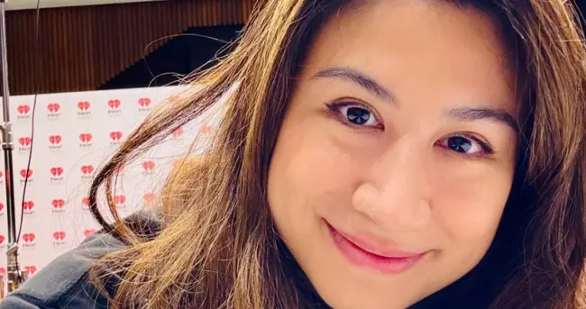 甄妮38岁女儿近况曝光，长居美国做幕后工作，身宽体胖长得像母亲