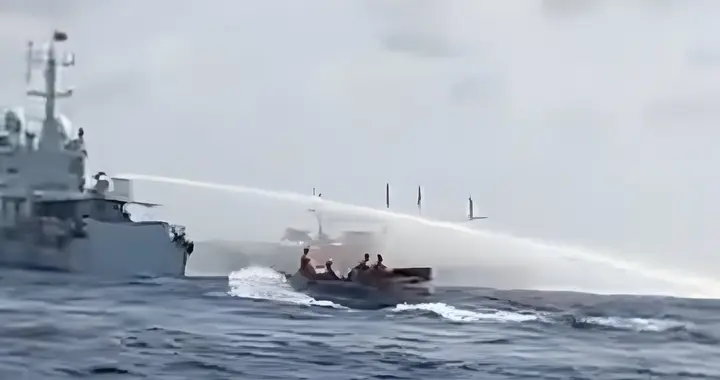 20多艘菲船在南海挨打，特朗普视而不见，马科斯叫破喉咙也没用