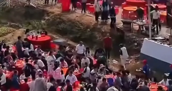 广东英德大老板摆杀猪饭！千桌流水席比婚礼还热闹，这才是年味