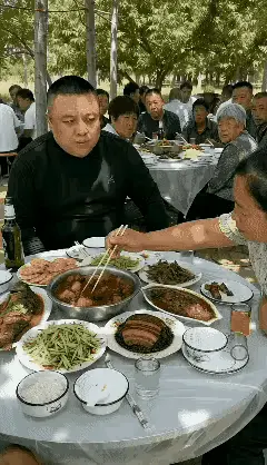 聪明的橙子f：前几天刷到一个视频，一位大