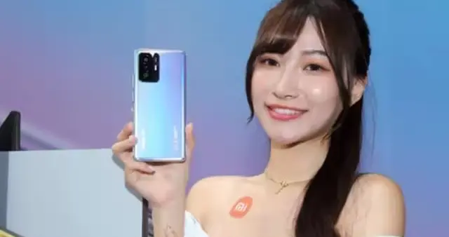 五年磨一剑！小米17系列高端成了：三月卖270万，4K+价位冲进前三