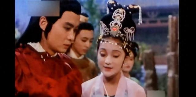 别再吹少女感了！离婚后的周迅医美过度，陈凯歌一句话道破她缺陷