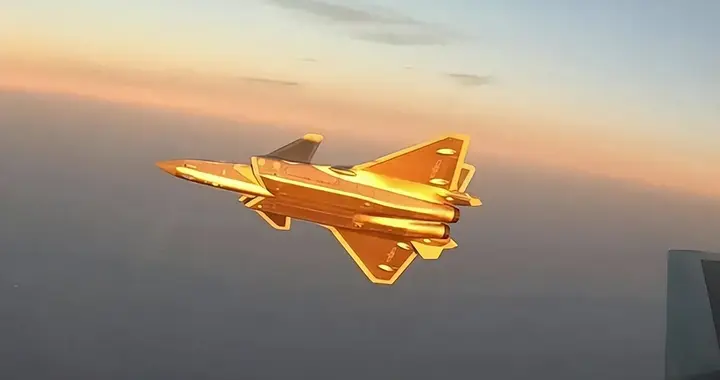 美方通告全球：歼-20隐身战斗机飞掠台岛，台军空防毫无反应