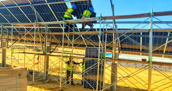 机器人取代工人？宁夏光伏项目给出答案，安装效率是人工两倍