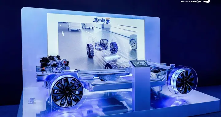 别买电车了，蓝牌车城区油耗才 “2L” 啊