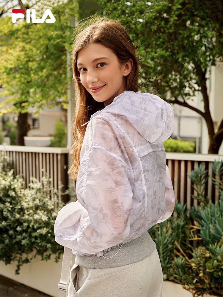 FILA斐乐满印花轻薄休闲外套
