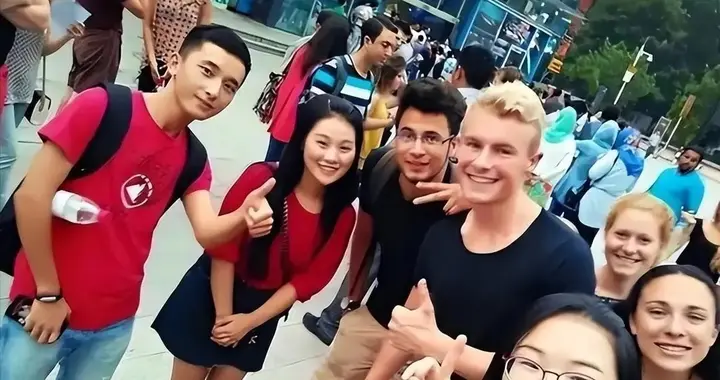 那些移民美国的中国精英，为什么后来都不发朋友圈了？