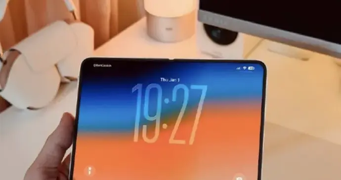 告别折痕焦虑 2026年谁才是折叠屏手机的最佳形态？