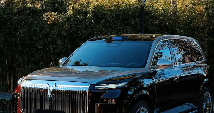 岚图泰山：现代科技赋能下的东方豪华新规则