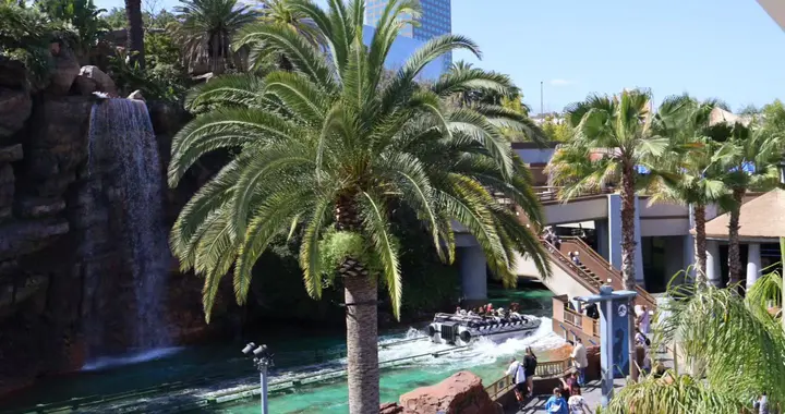 我在头条挣到10000元才明白：写作核心，从来不是多写，而是写对