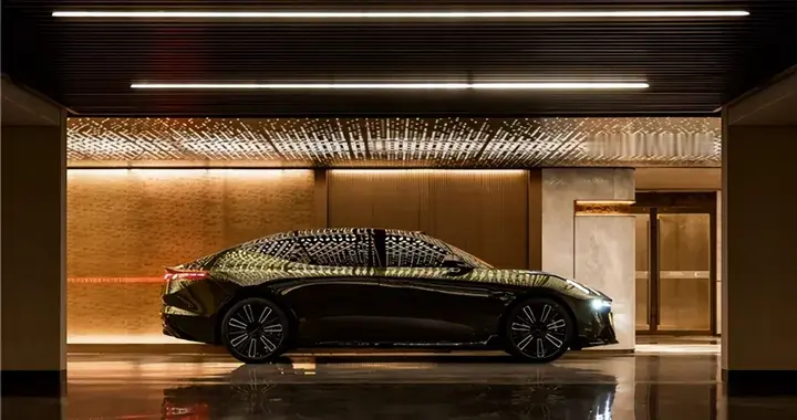 置换升级看这里！领克10EM-P四月补贴加码更划算