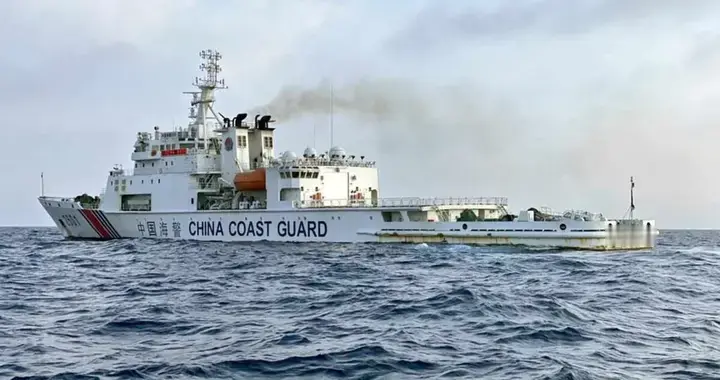 日本渔船闯赤尾屿，中方海警数是日方 2 倍，这下真该认怂？