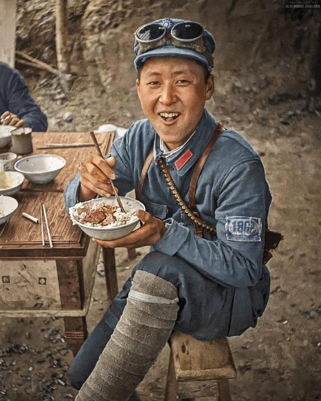 老照片：27张令人惊叹的二战“彩色照片”