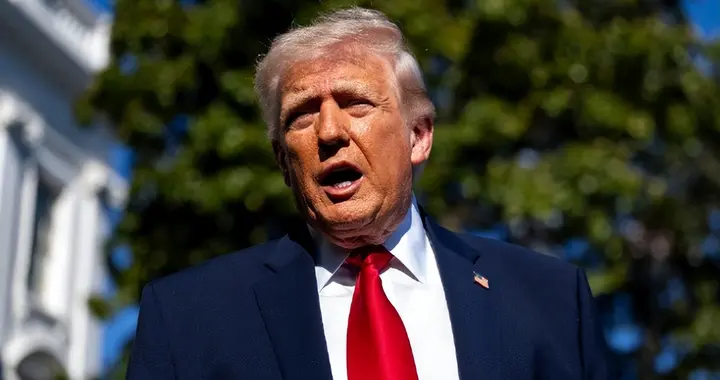 一触即发，美军开始封锁海峡，特朗普动手前，给中国出了个主意