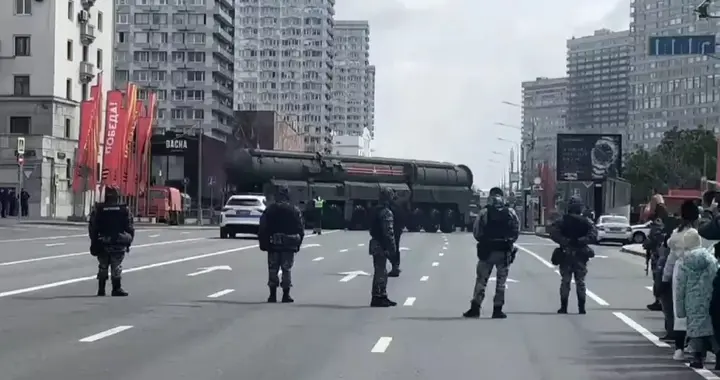 俄罗斯亮出 “大杀器”，拥有无限的航程，三维威慑让北约坐不住了