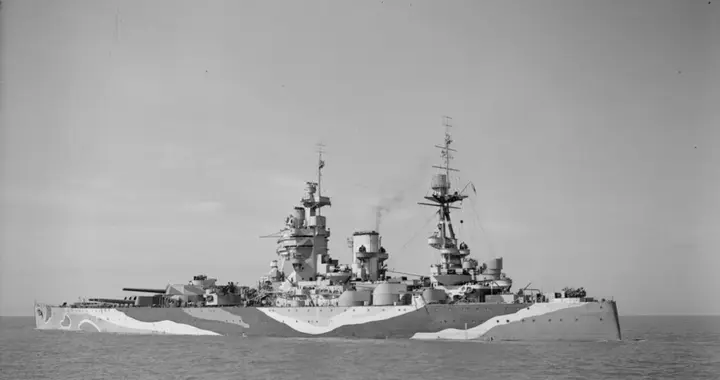 二战Bismarck号：英军打了1.5小时才沉没，是炮术差还是火力过剩