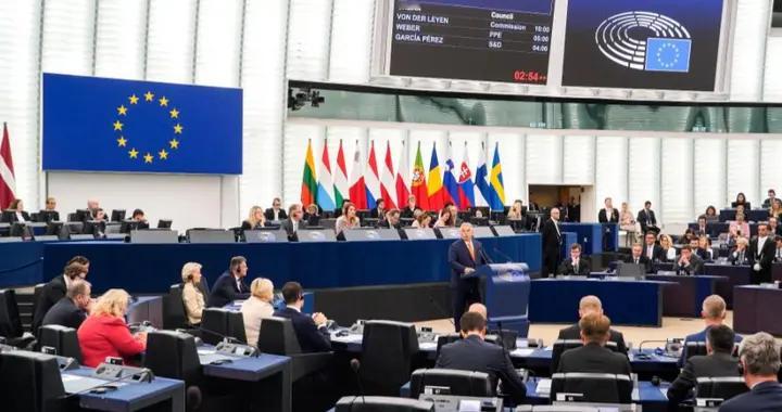 硬刚美国？欧盟推迟与美国的贸易协议。对抗美国吞并格陵兰