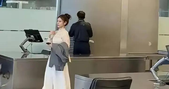 马筱梅处境尴尬，张兰选择闭口不谈，小杨阿姨状态反而轻松了