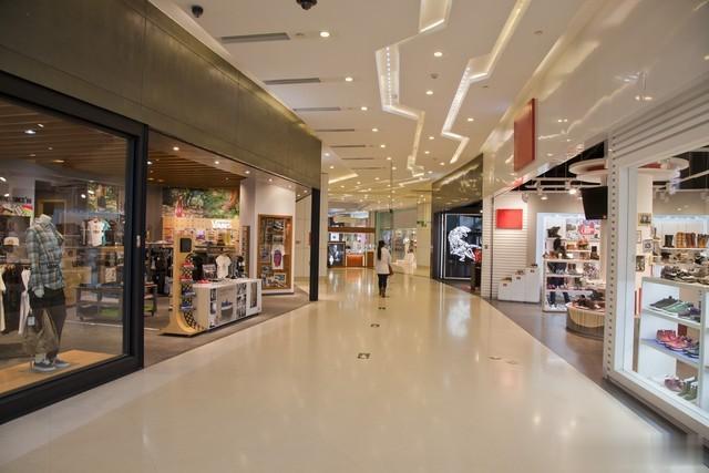 工作超8小时闭眼3分钟被开除，法院判赔近5万！