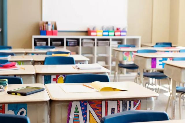 62岁女教师性侵十几名儿童，理由荒谬，令人发指！