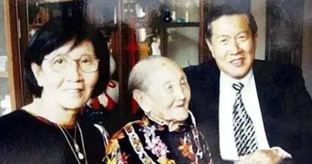 李昌钰离世让人破防：真正的传奇，是他活了106岁的博士母亲